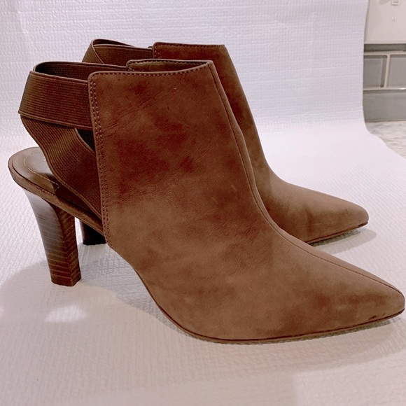 Tahari Shoes - Tahari Elastic-back “Kicks” Sling Backs